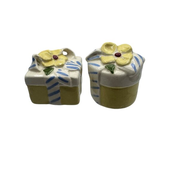 Hand-Painted Ceramic Gift Box Salt & Pepper Shakers With Yellow Floral Accents - Picture 1 of 5